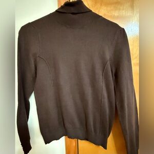 Elegant Chocolate Brown Turtleneck Sweater